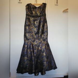 Mermaid Style Strapless Evening Gown